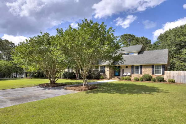 Manning, SC 29102,1392 Country Club Cir