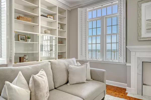 1 King St #209 & 210, Charleston, SC 29401