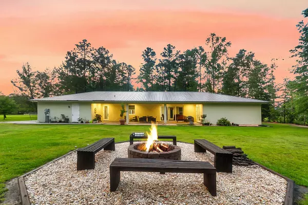 Summerville, SC 29483,242 Cheyenne Rd