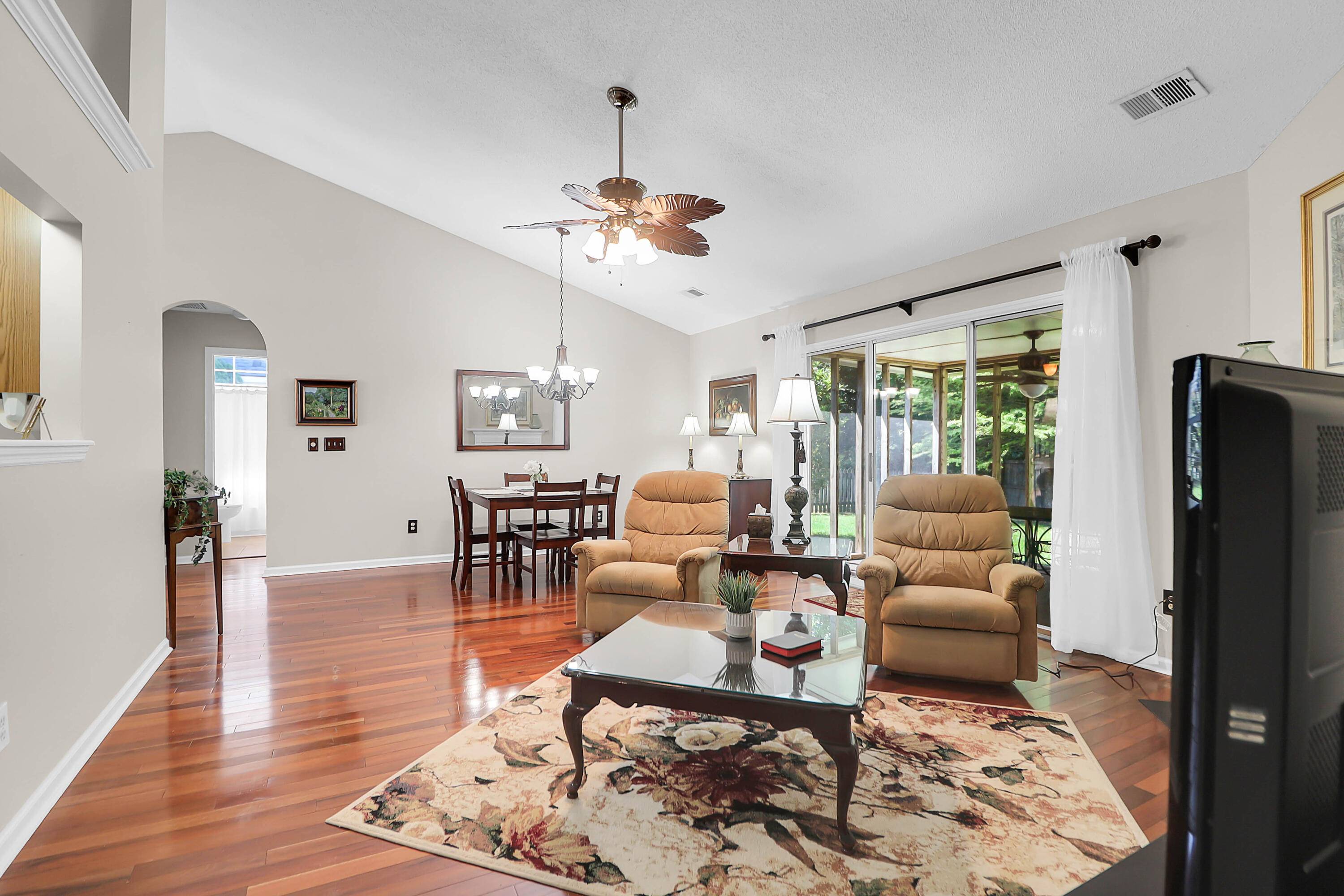Mount Pleasant, SC 29464,169 Historic Dr