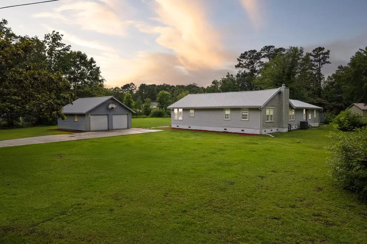 Summerville, SC 29483,245 Lake Dr