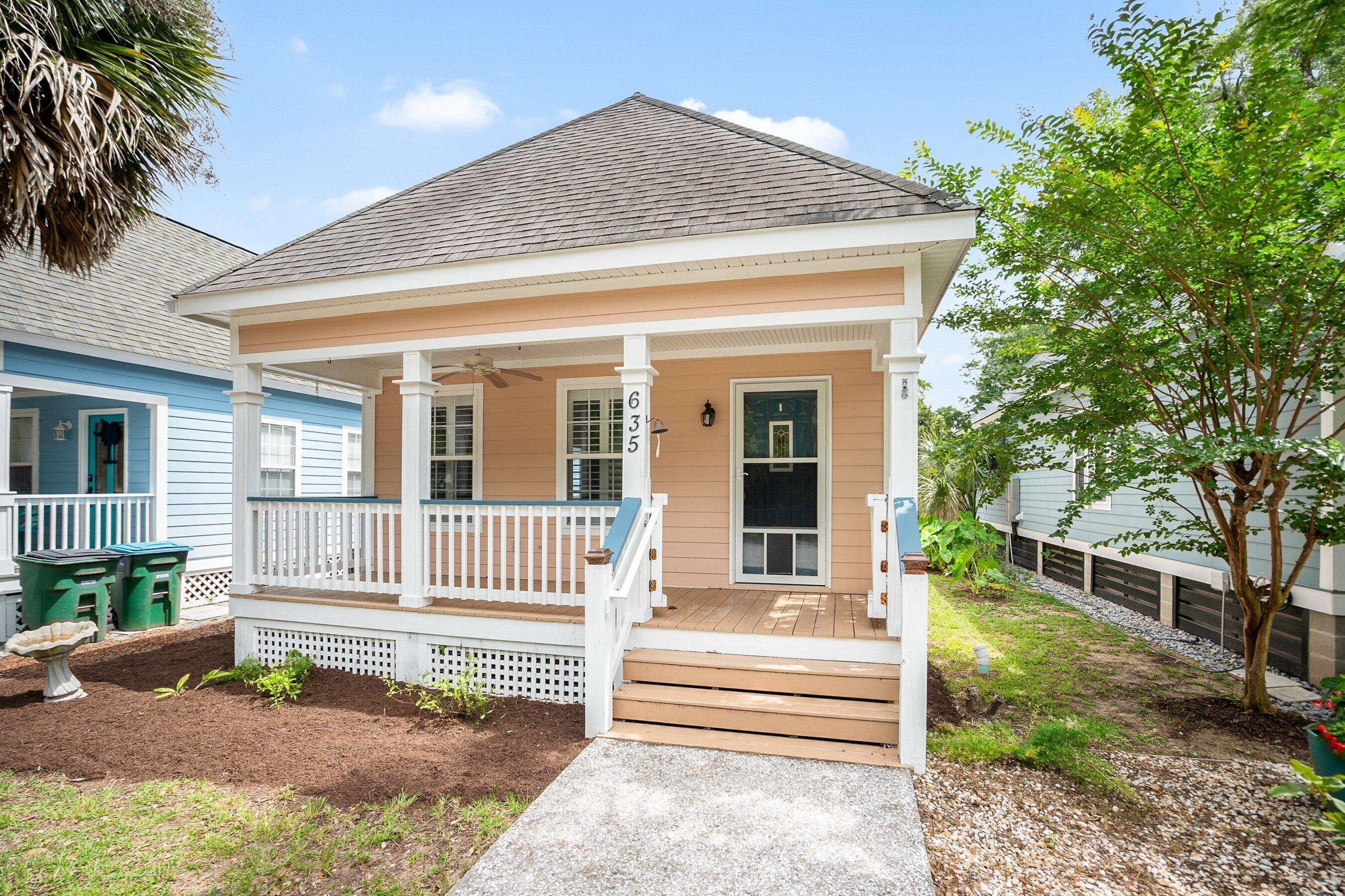 Port Royal, SC 29935,635 16th St