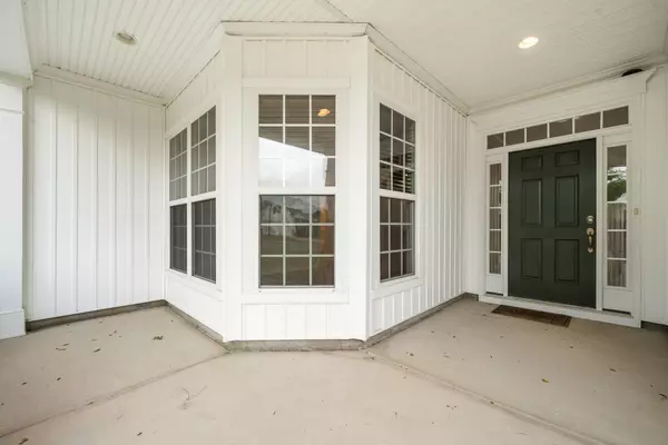 Summerville, SC 29486,361 Waterlily Way