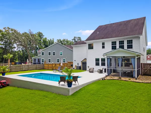 Ladson, SC 29456,9713 Cutleaf Dr