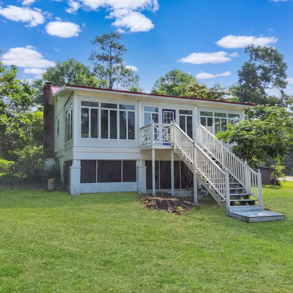 1201 Crescent St, Summerton, SC 29148