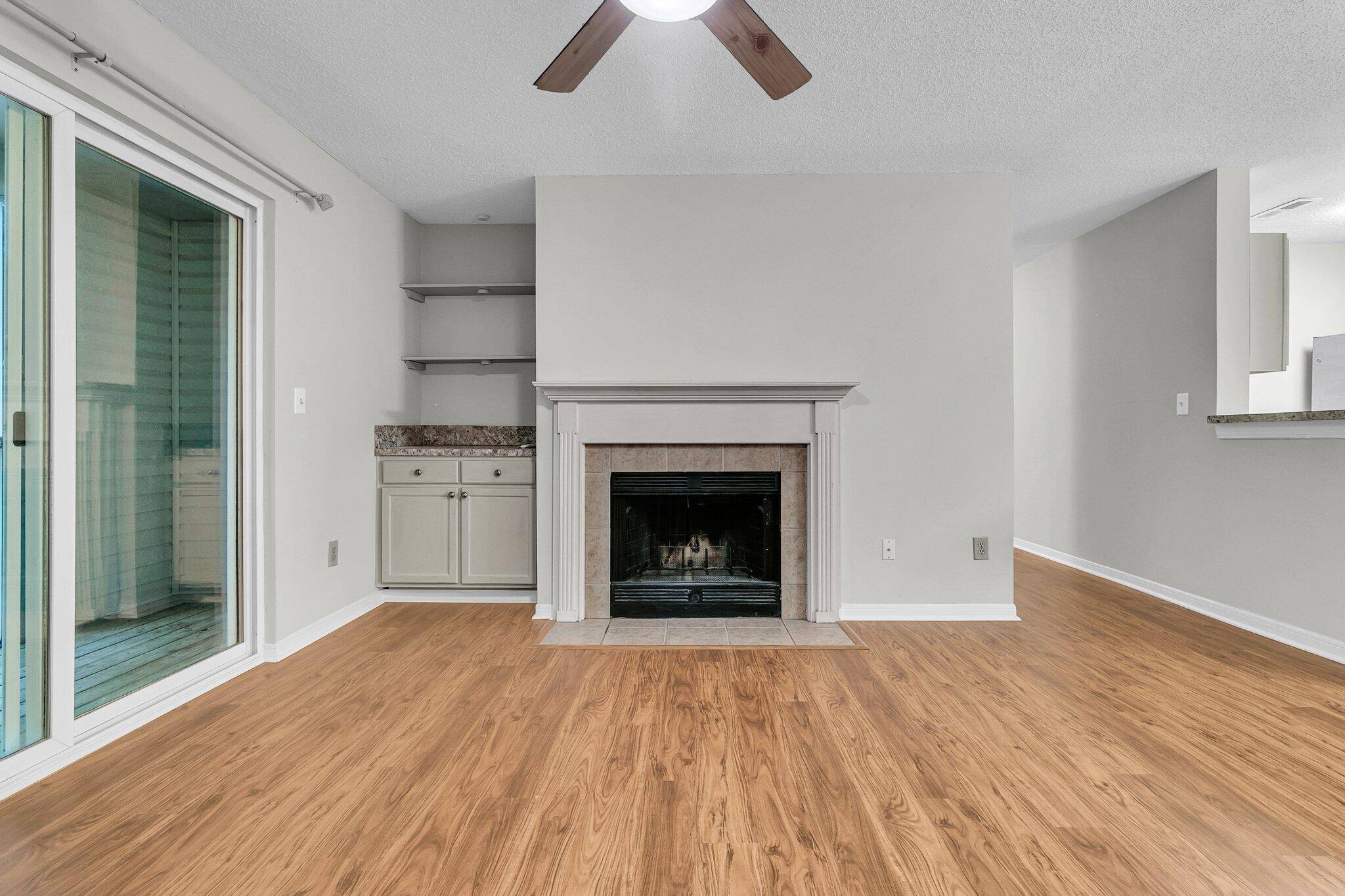Mount Pleasant, SC 29466,2011 N Hwy 17 #2200h
