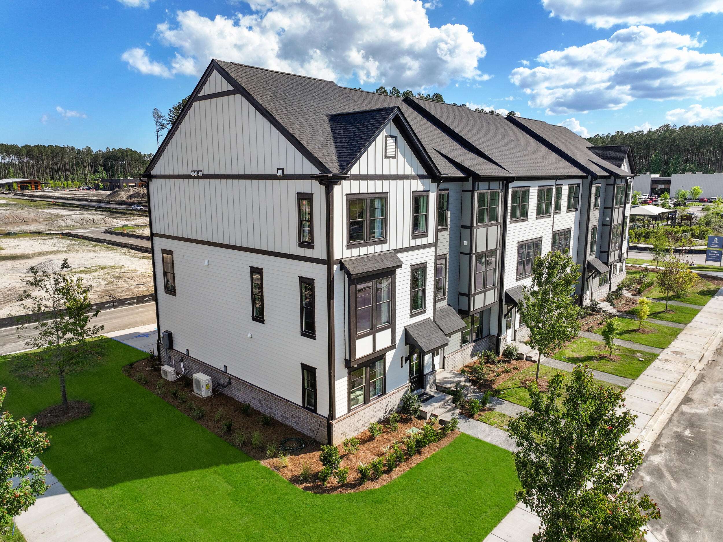 Summerville, SC 29486,203 Somerset Acres Dr