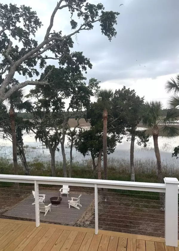 Edisto Island, SC 29438,123 Jungle Rd