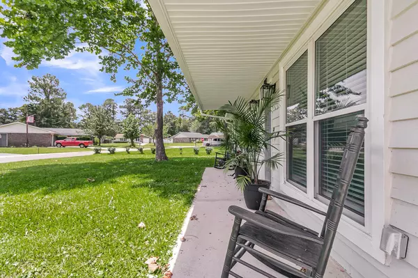 Summerville, SC 29483,402 Woodward Blvd