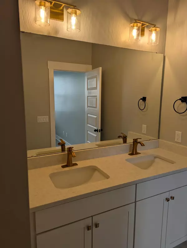 North Charleston, SC 29418,7763 Park Gate Dr