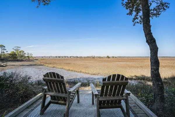 Folly Beach, SC 29439,520 E Huron Ave