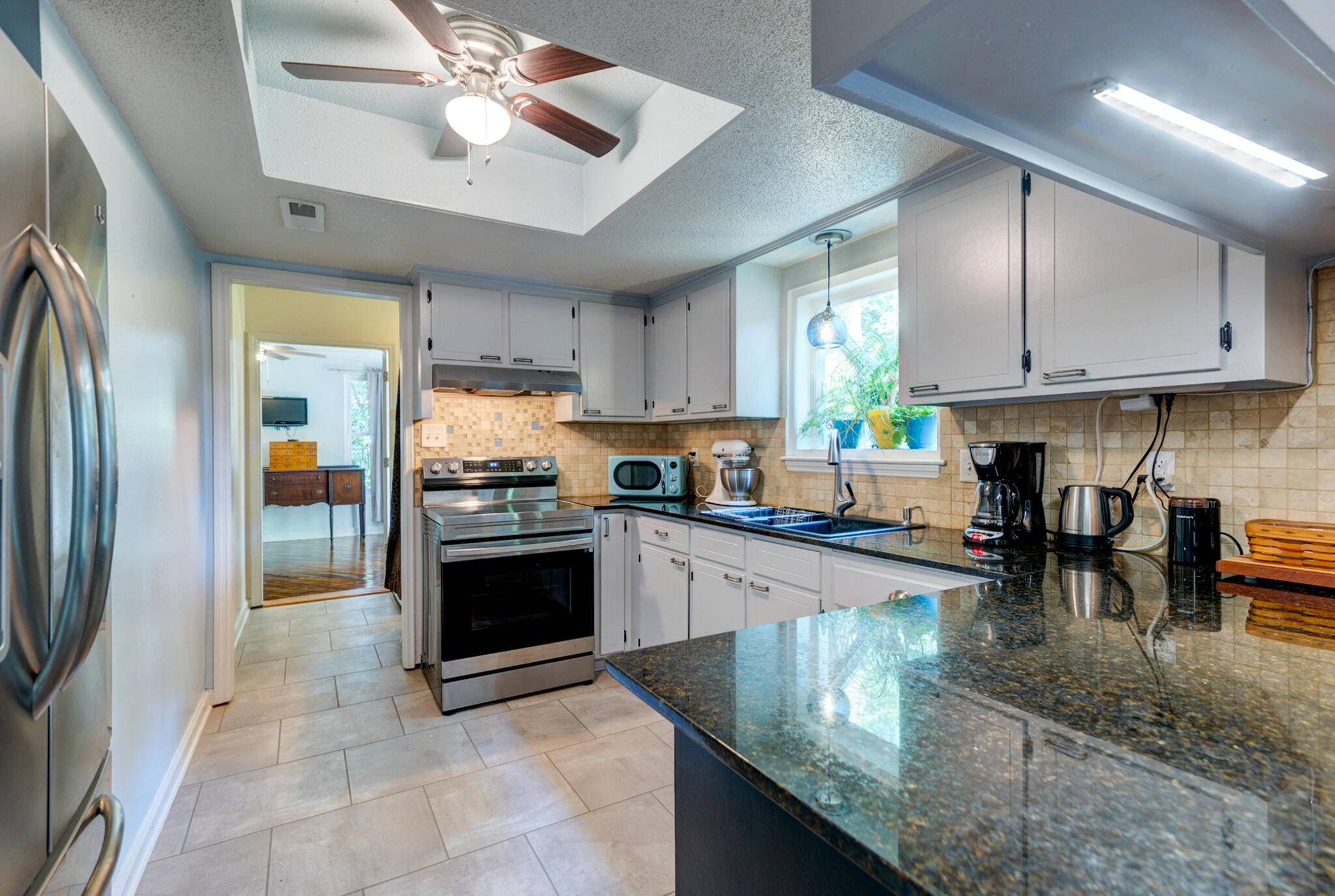 Summerville, SC 29483,102 Cottonwood Dr