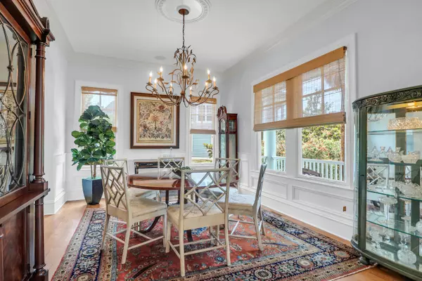 Mount Pleasant, SC 29464,391 Evian Way