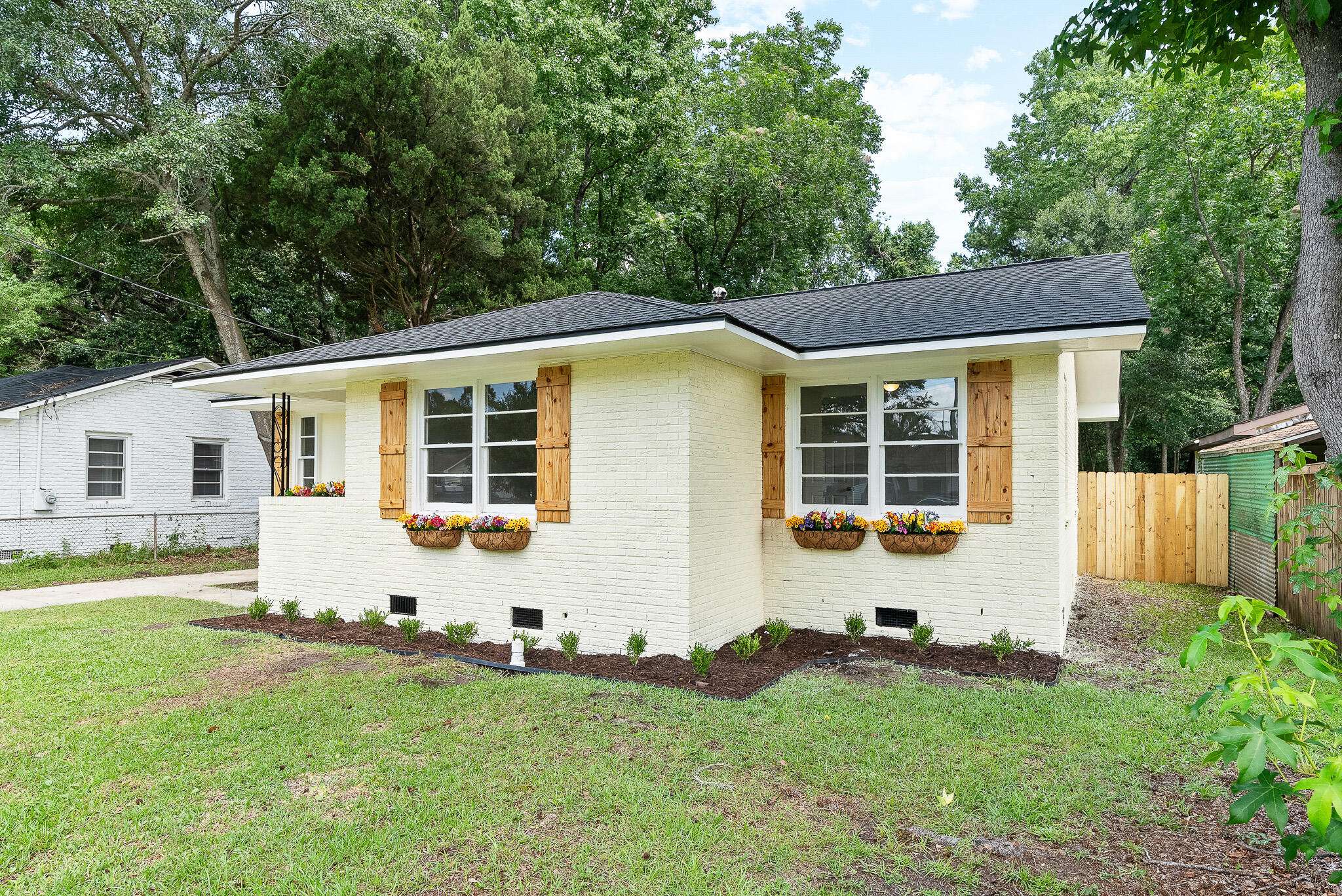 North Charleston, SC 29405,2704 Orchid Ave