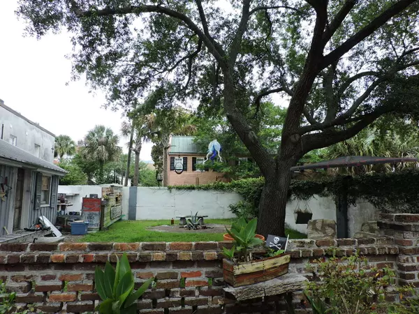 Charleston, SC 29401,30 Society St