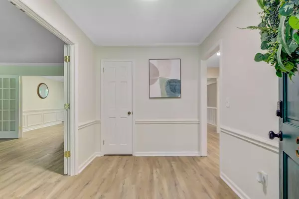 Summerville, SC 29485,303 High Grove Rd