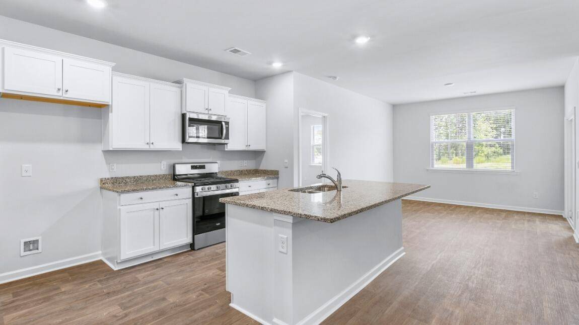 Ravenel, SC 29470,2255 Macallan Blvd