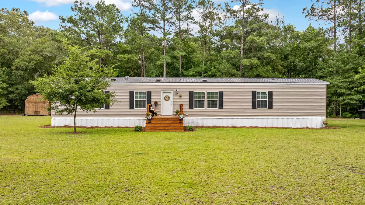 Saint Stephen, SC 29479,104 May Ln