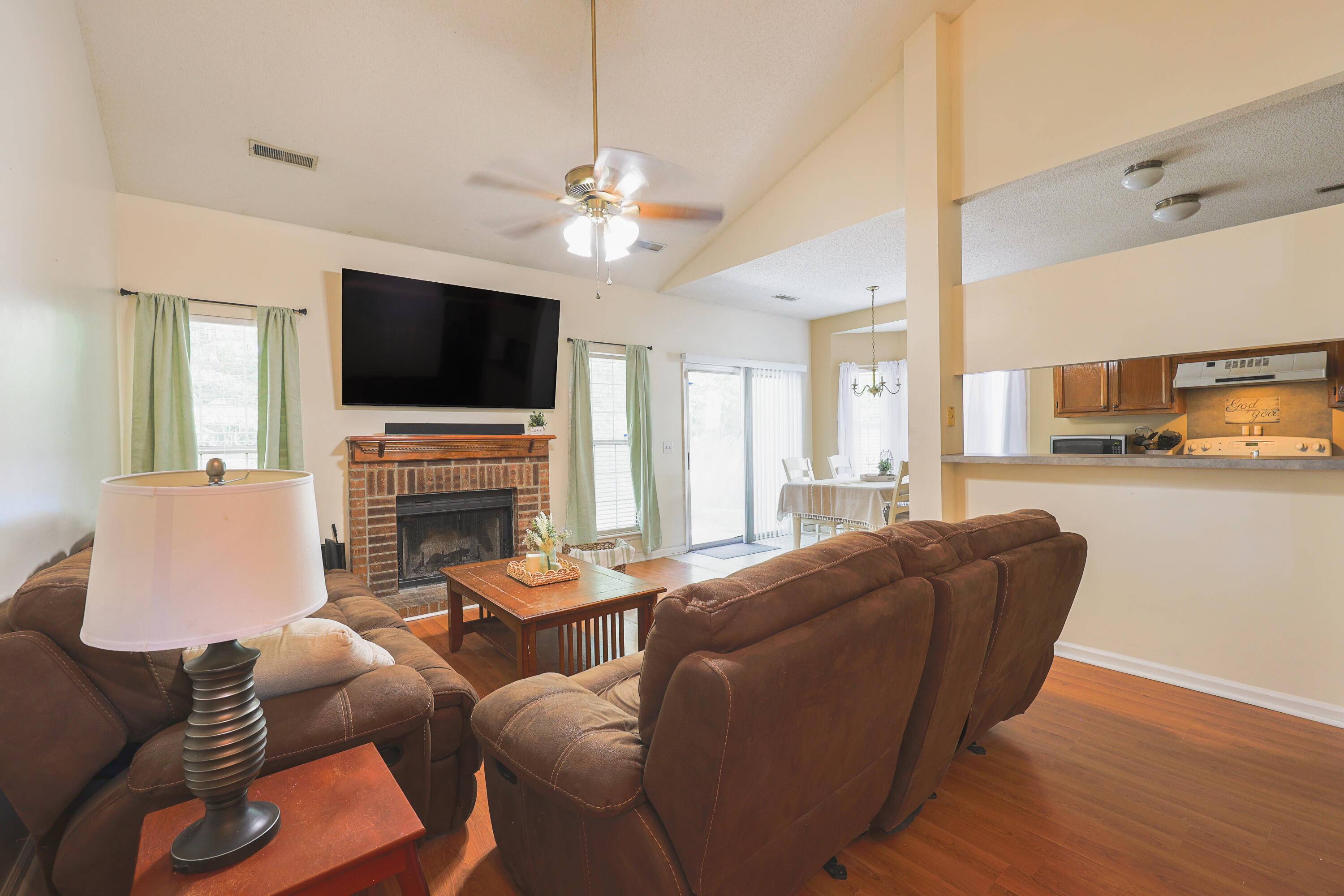 Summerville, SC 29485,714 Alwyn Blvd