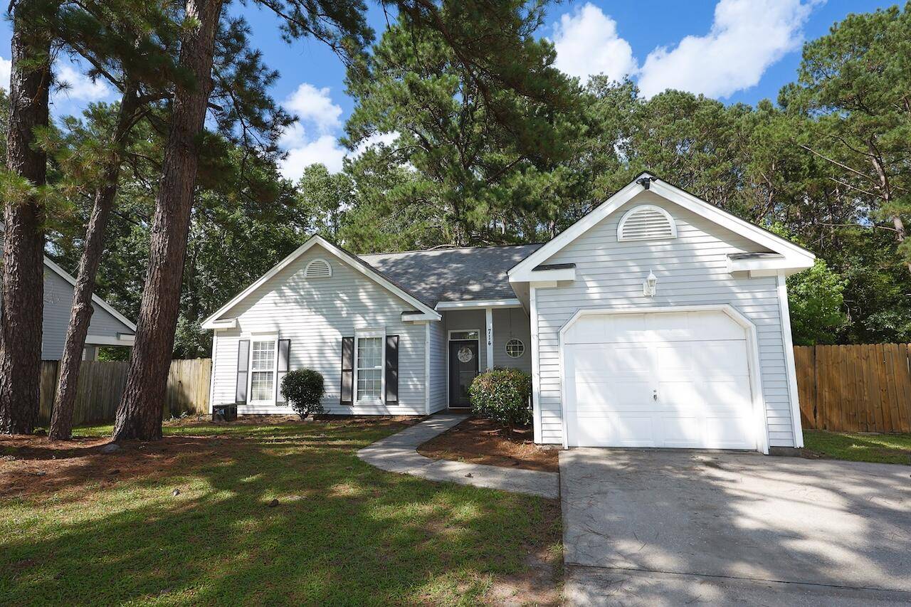 Summerville, SC 29485,714 Alwyn Blvd