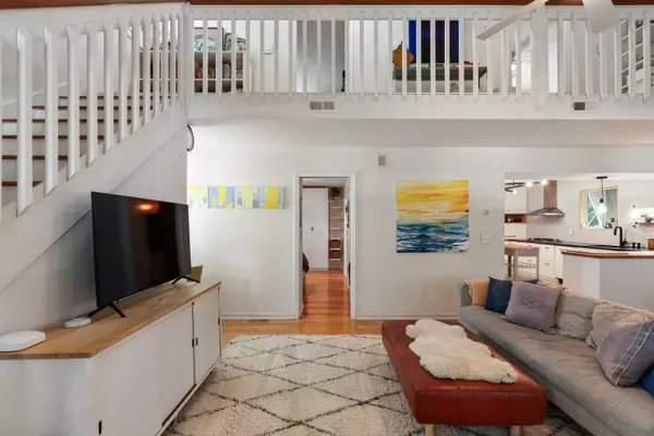 Mount Pleasant, SC 29466,1515 N Lakeshore Dr