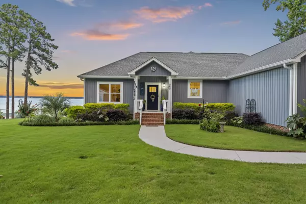 359 Green St, Santee, SC 29142