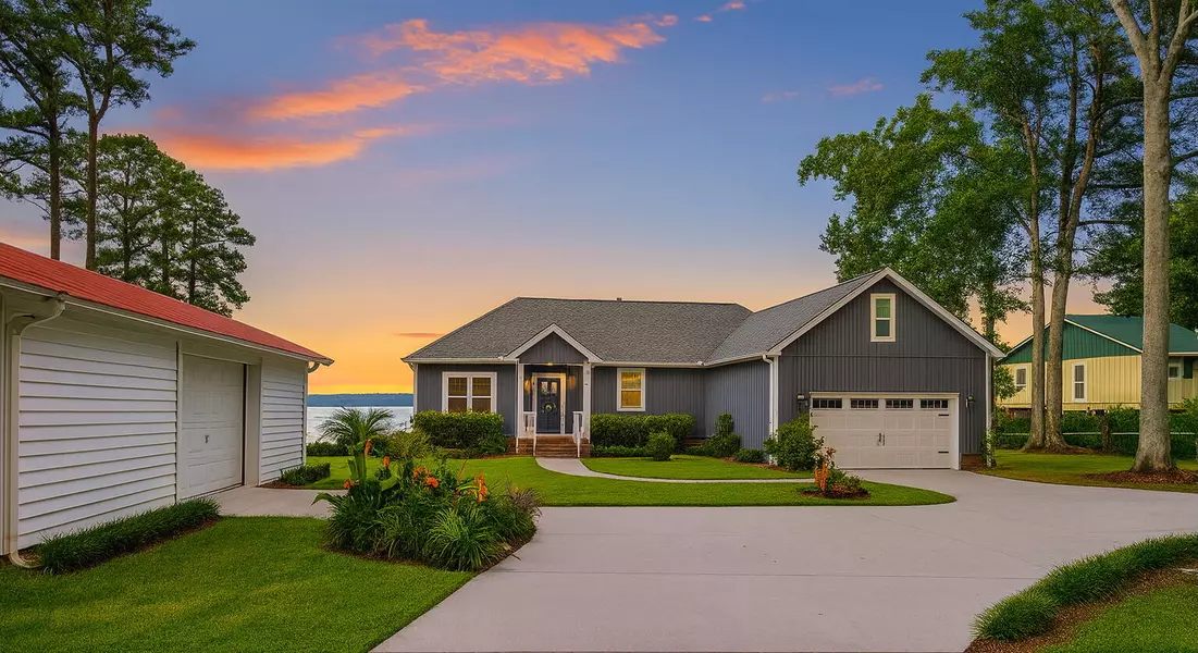 359 Green St, Santee, SC 29142