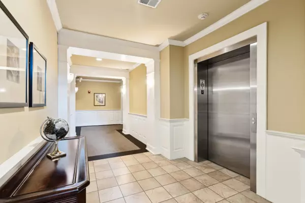 Charleston, SC 29414,2244 Ashley Crossing Dr #1125