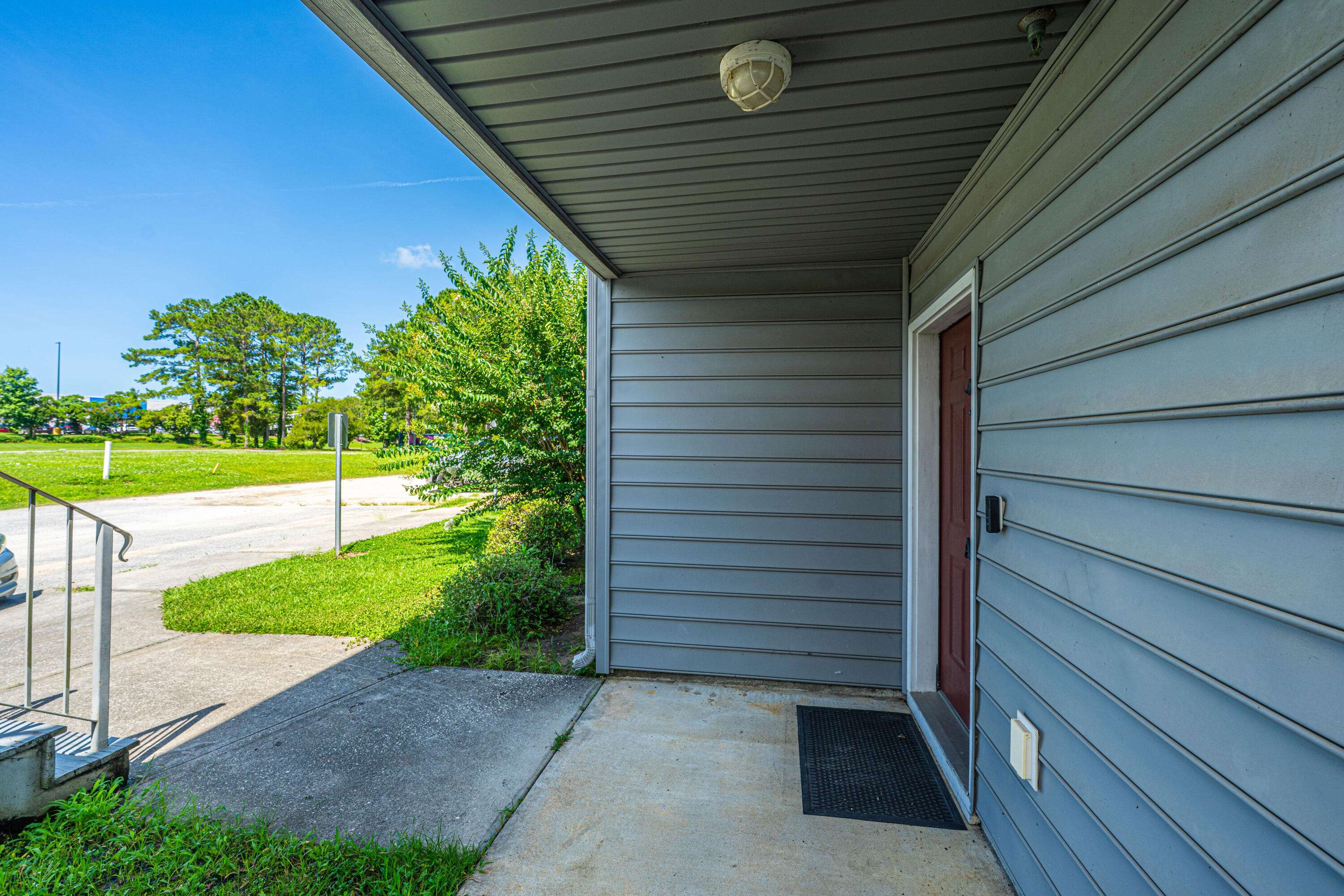 Moncks Corner, SC 29461,2601 Riverridge Ct #A