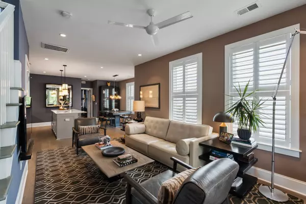 Charleston, SC 29403,211 Line St