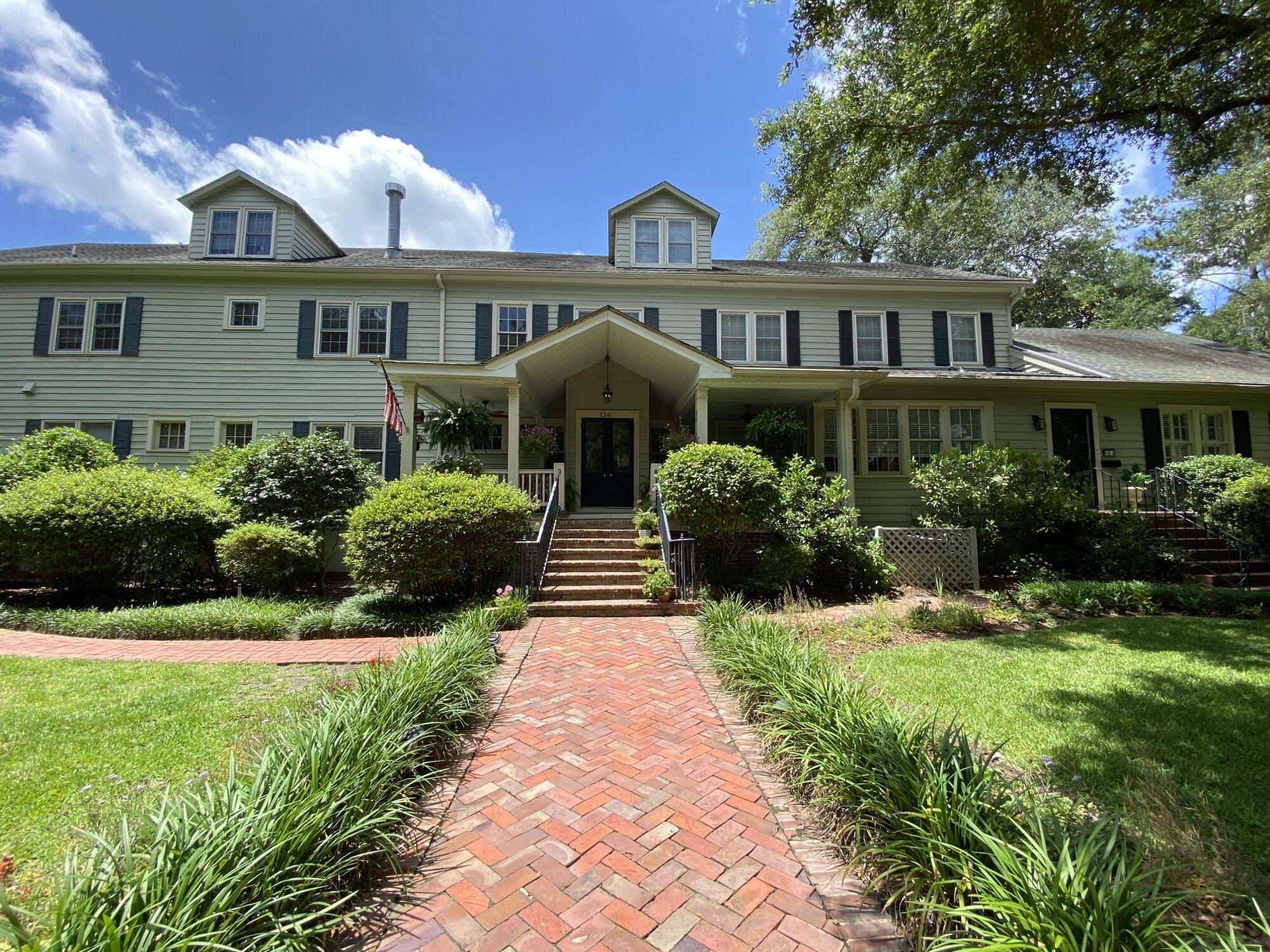 116 W 5th South St #B, Summerville, SC 29483