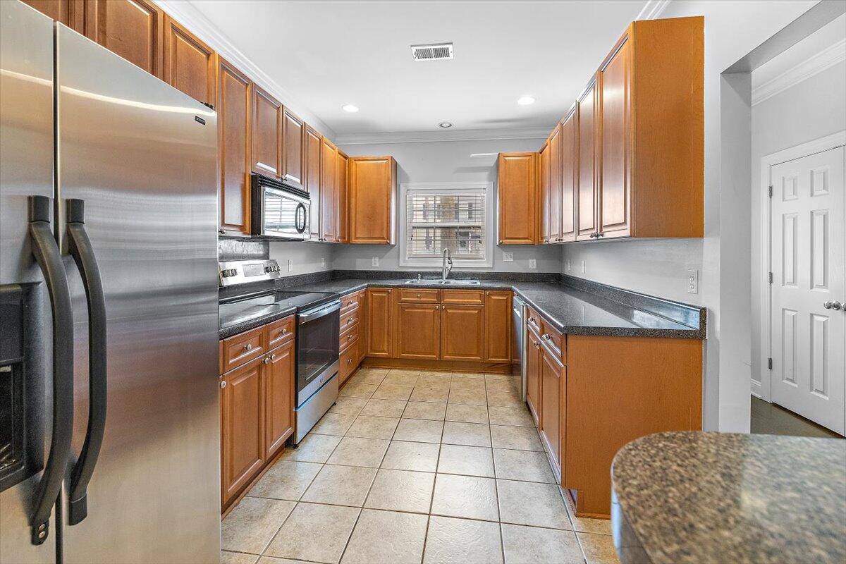 North Charleston, SC 29418,4900 Lake Palmetto Ln