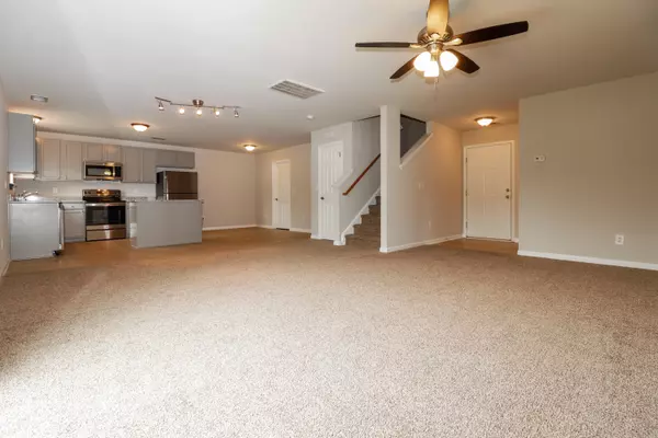 North Charleston, SC 29406,8285 Little Sydneys Way