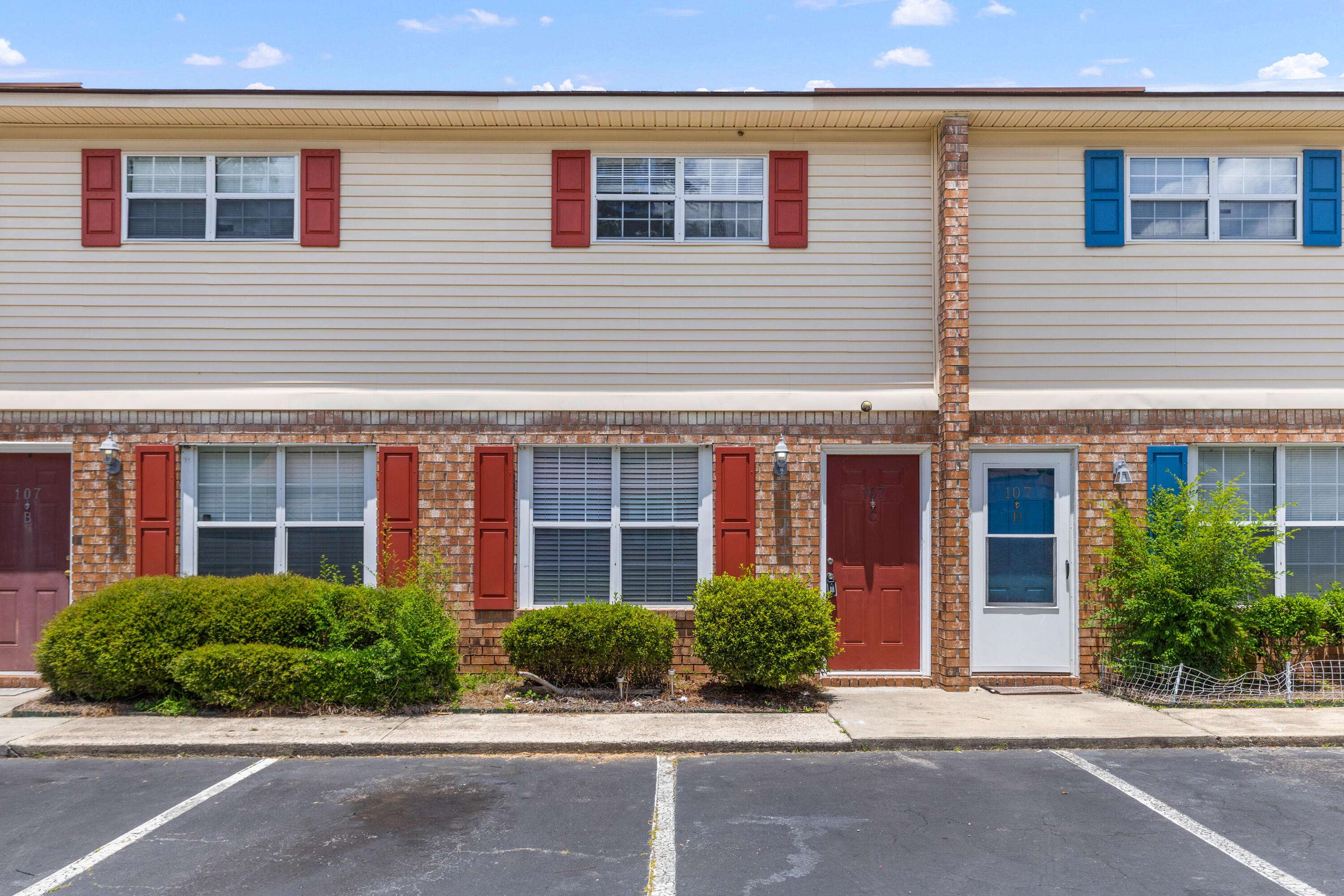 107 Hickory Ln #C, Ladson, SC 29456