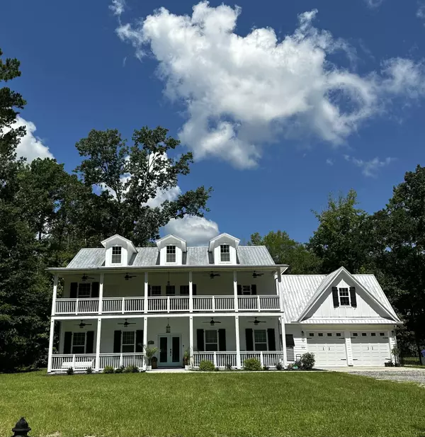 5681 Captain Kidd Rd, Hollywood, SC 29449