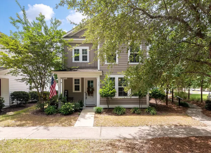 165 Village Ponds Dr, Summerville, SC 29483