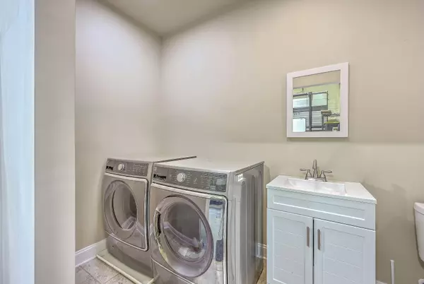 Cottageville, SC 29435,47 Burr Hill Rd