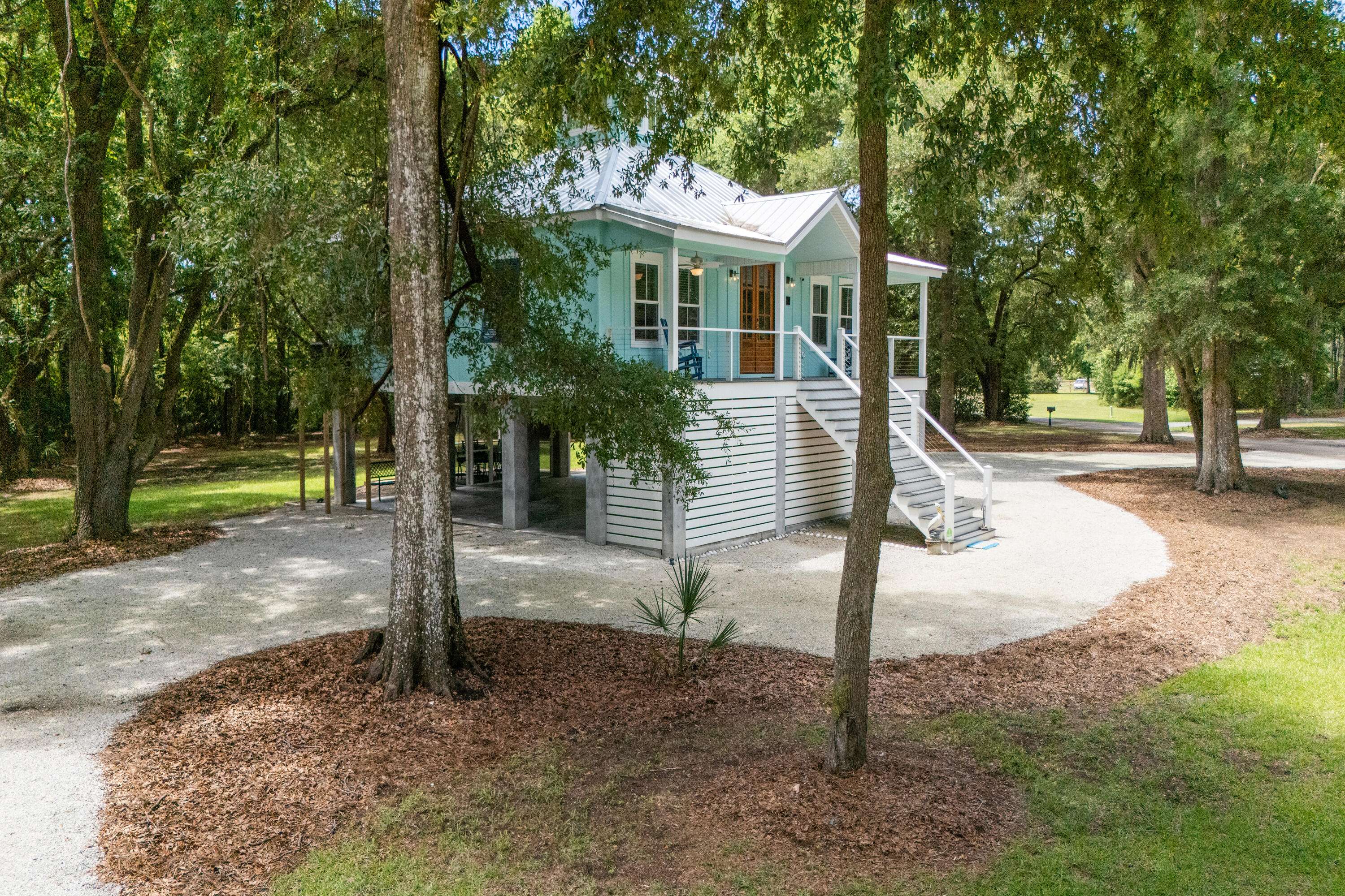 Edisto Island, SC 29438,16 Oakwood Ln
