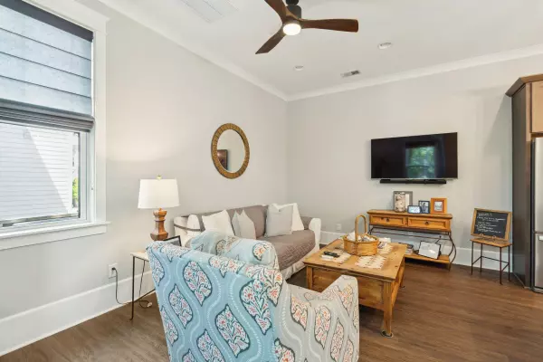 Mount Pleasant, SC 29464,992 Key Colony Ct