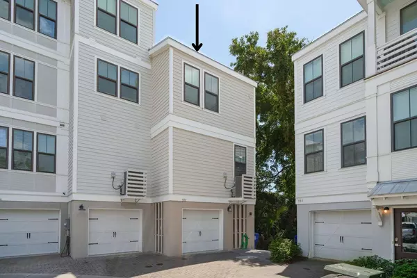 Mount Pleasant, SC 29464,992 Key Colony Ct