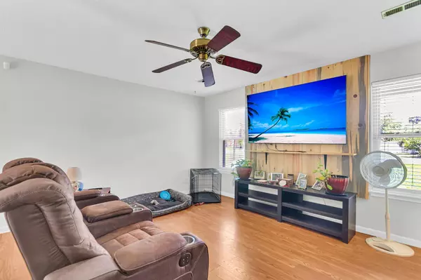 Goose Creek, SC 29445,208 Janice St