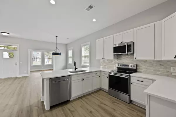 Huger, SC 29450,104 Brightwood Dr