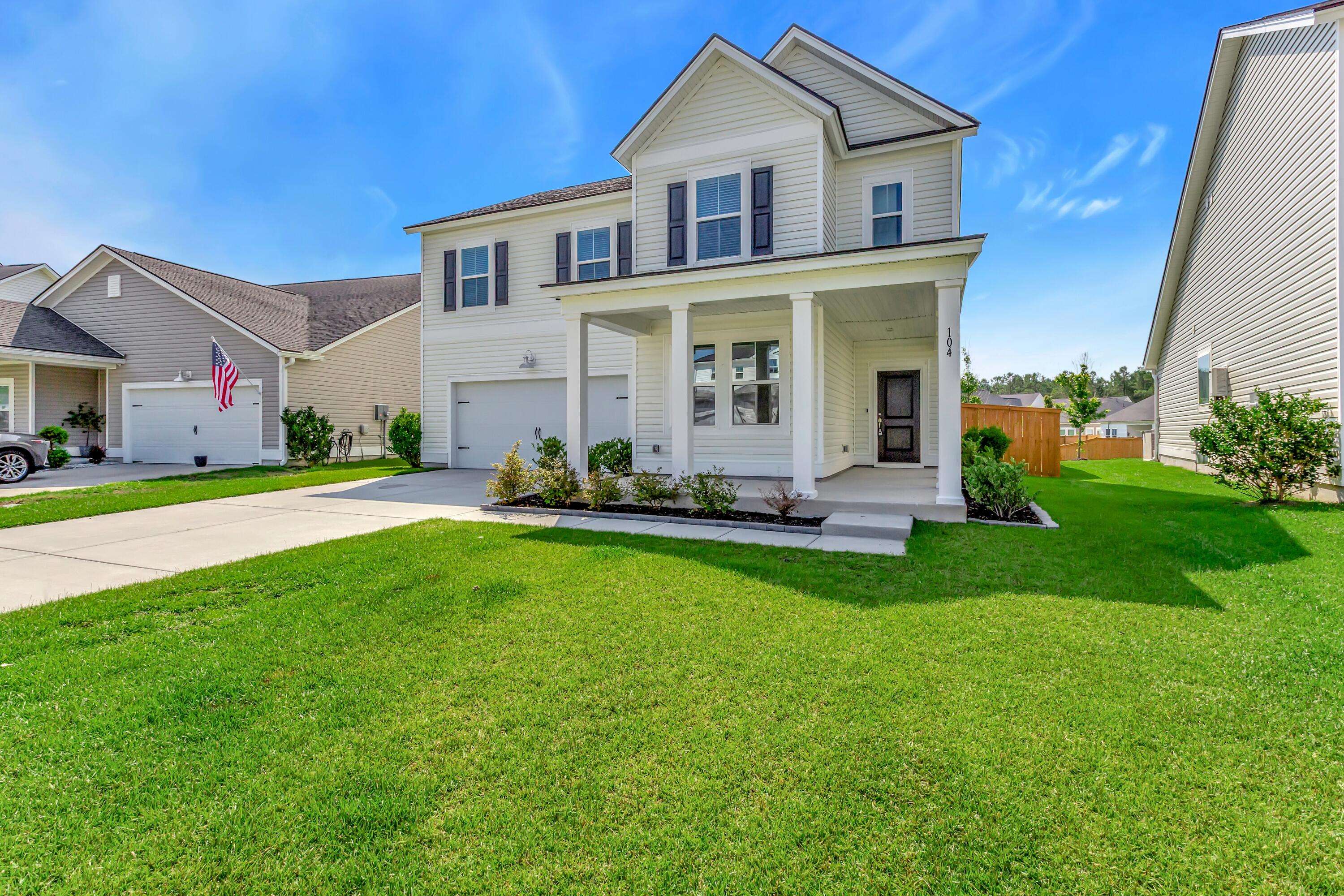 Summerville, SC 29483,104 Slater Lake Ln