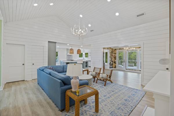 Charleston, SC 29412,1075 Wayfarer Ln