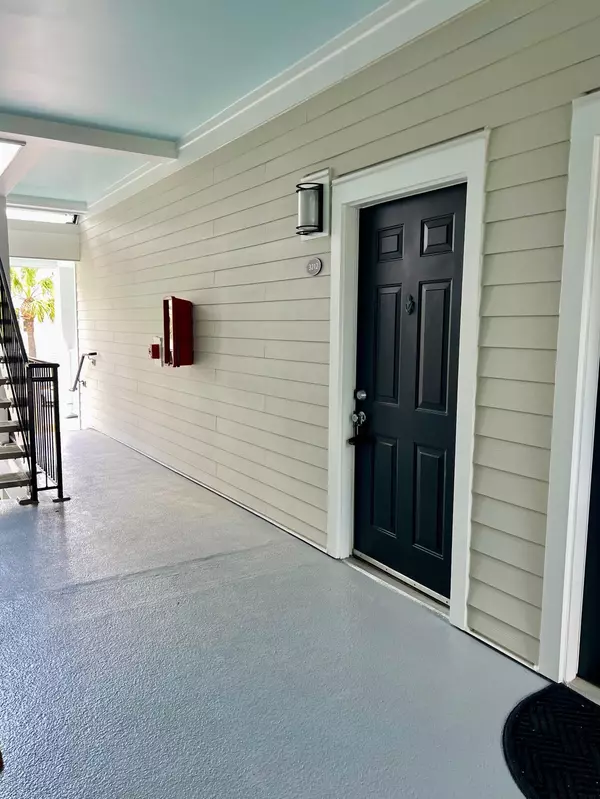 Daniel Island, SC 29492,130 River Landing Dr #3212