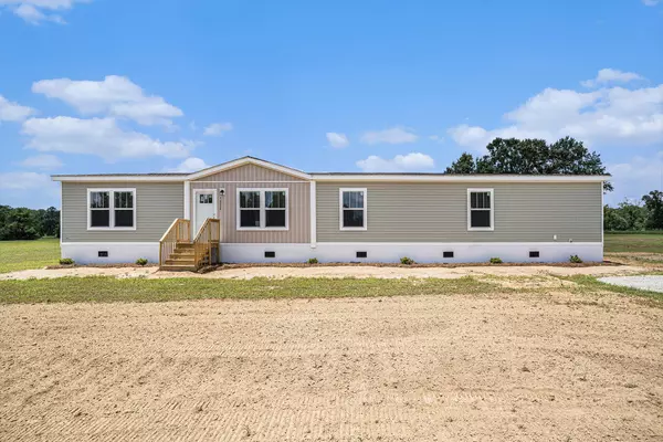 1332 Givhans Rd, Ridgeville, SC 29472