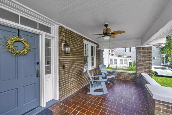 Charleston, SC 29401,88 Smith St