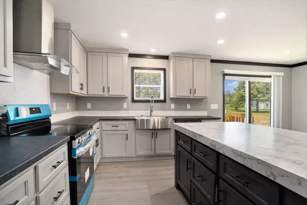 Ridgeville, SC 29472,1326 Givhans Rd