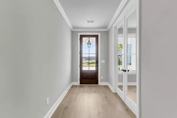 Summerville, SC 29486,353 Wappoo Trace Ln