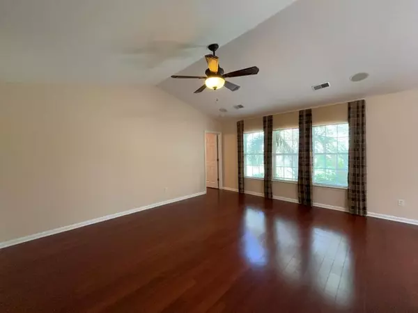 Ladson, SC 29456,118 Towering Pines Dr